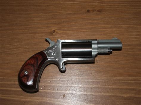 63" Rosewood Bird's Head Grip. . Naa super companion cap and ball revolver